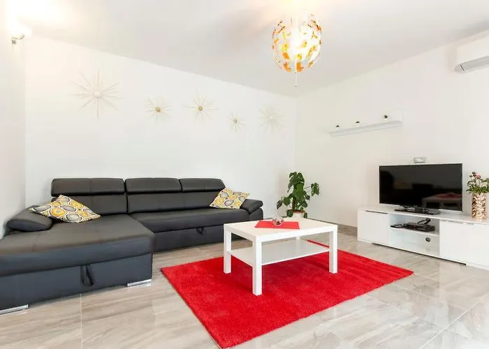 Guest house Valica Tinjan